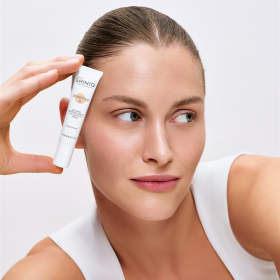 Hassas Ciltler i&ccedil;in G&ouml;z &Ccedil;evresi Bakım Kremi