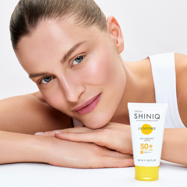 Leke Karşıtı Renkli Güneş Koruyucu SPF 50+