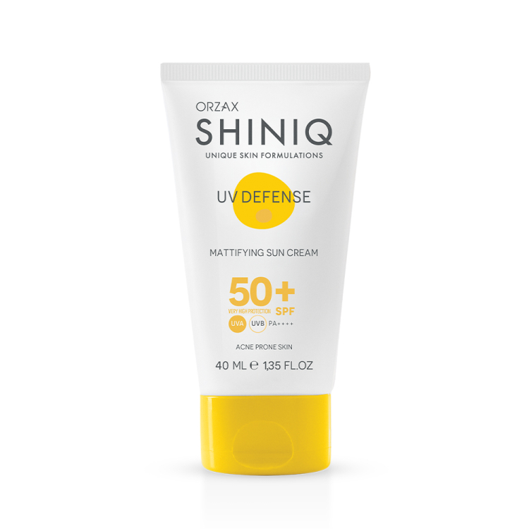 Akne Karşıtı G&uuml;neş Koruyucu SPF50 +